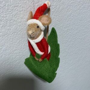 Santa Mouse Sledding Critter Primitives by Kathy